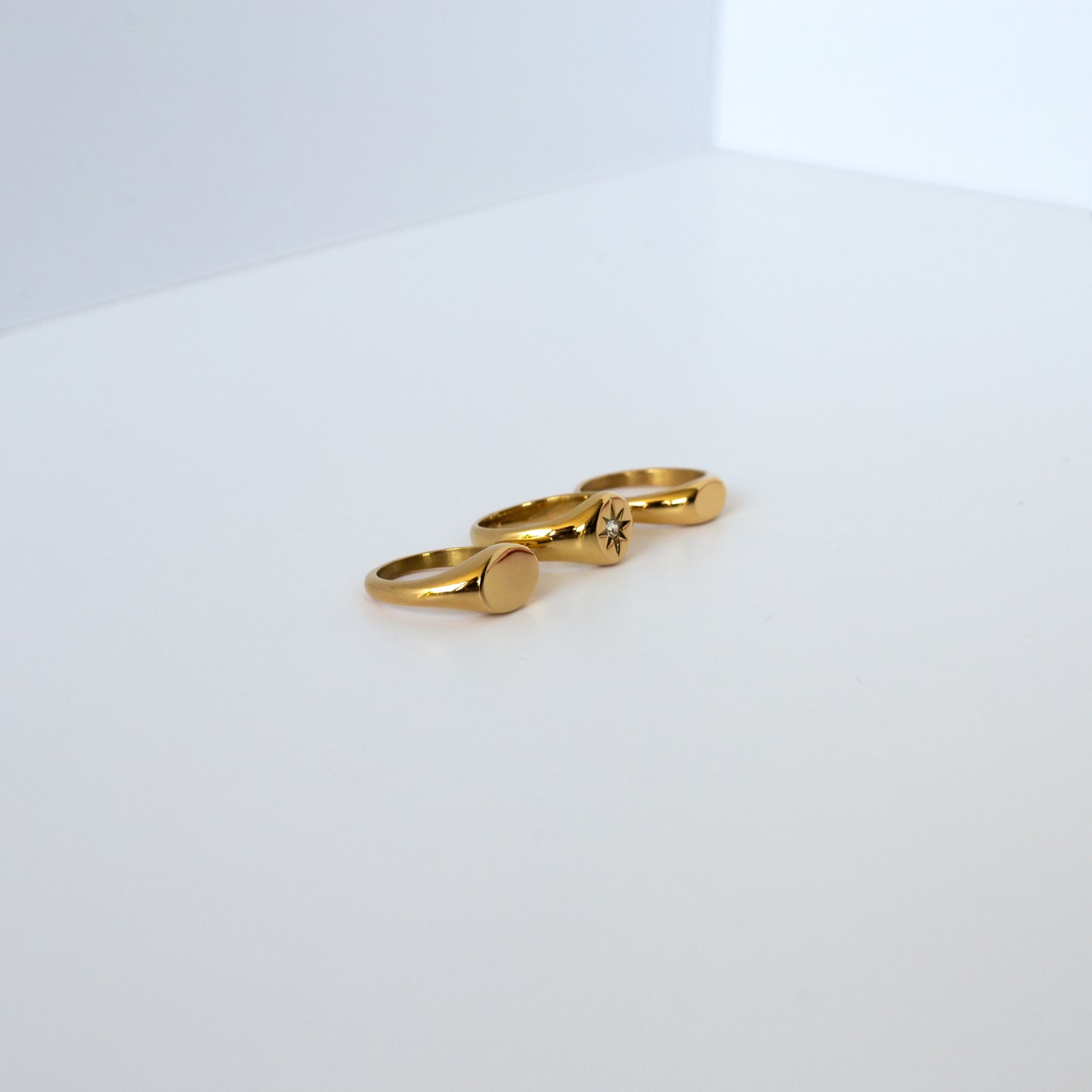 Starburst Zirconia Signet Ring