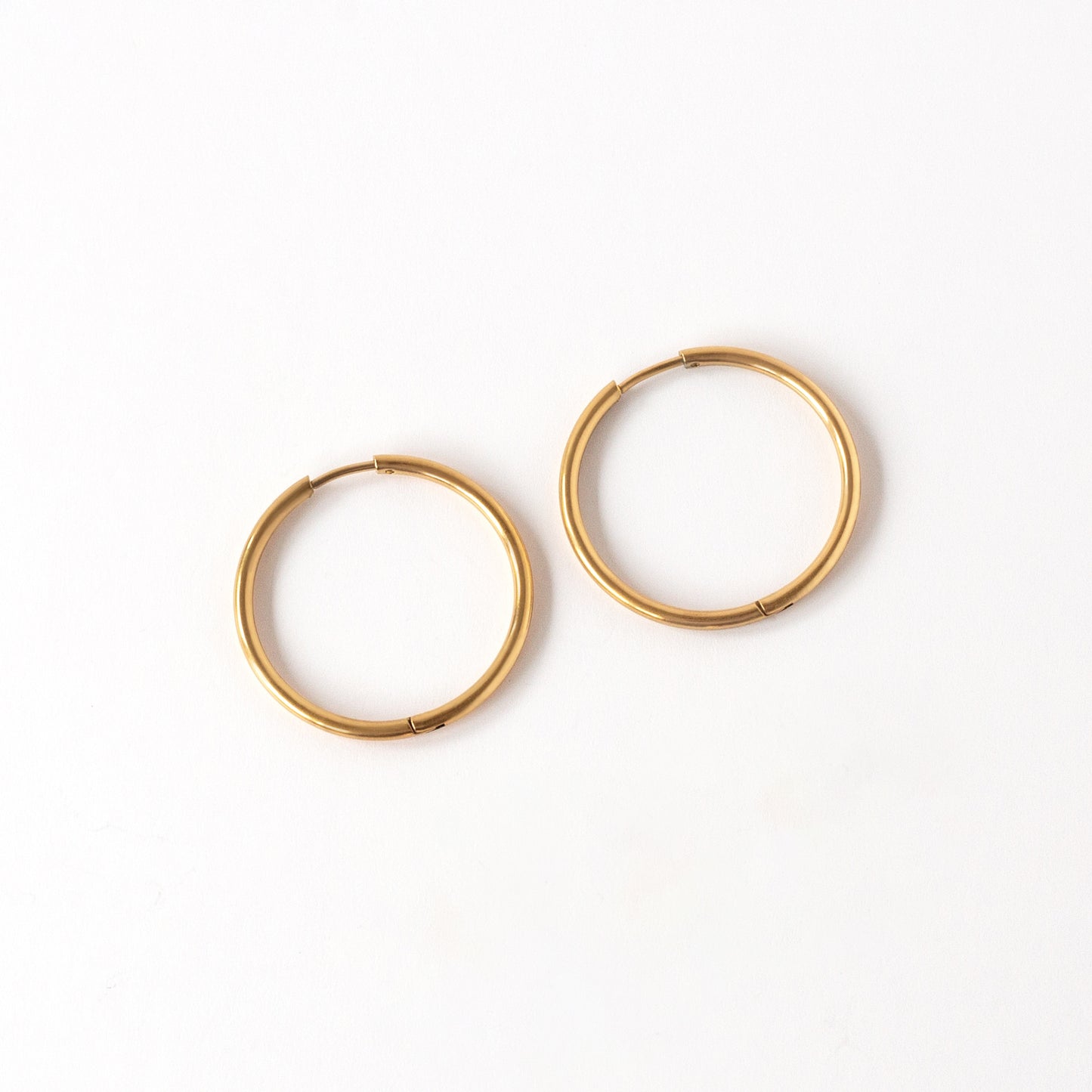 Lexi 30mm Thin Hoops
