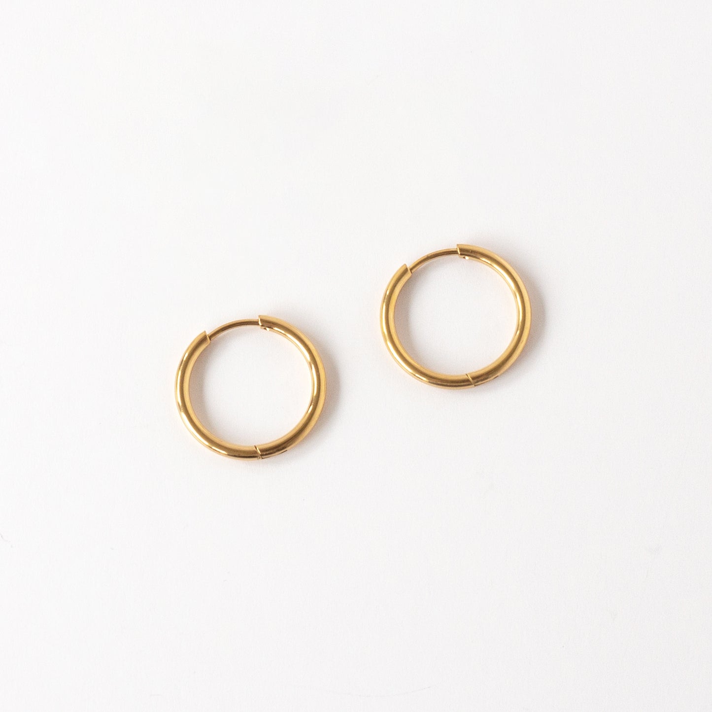 Maya 20mm Thin Hoops
