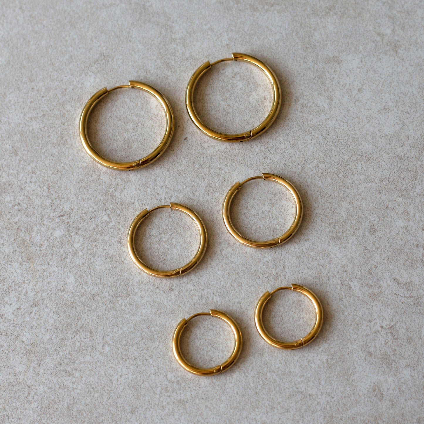 Ari 20mm Hoops