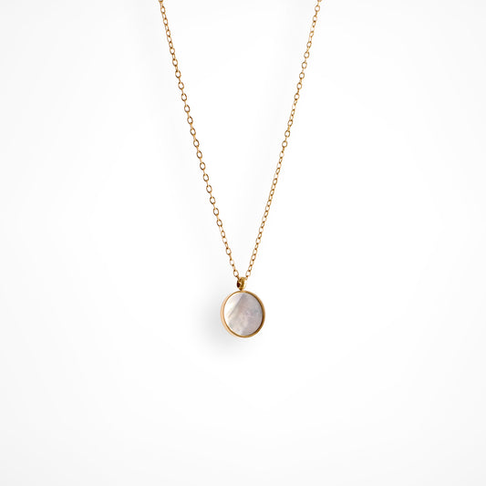 Cari Shell Pendant Necklace