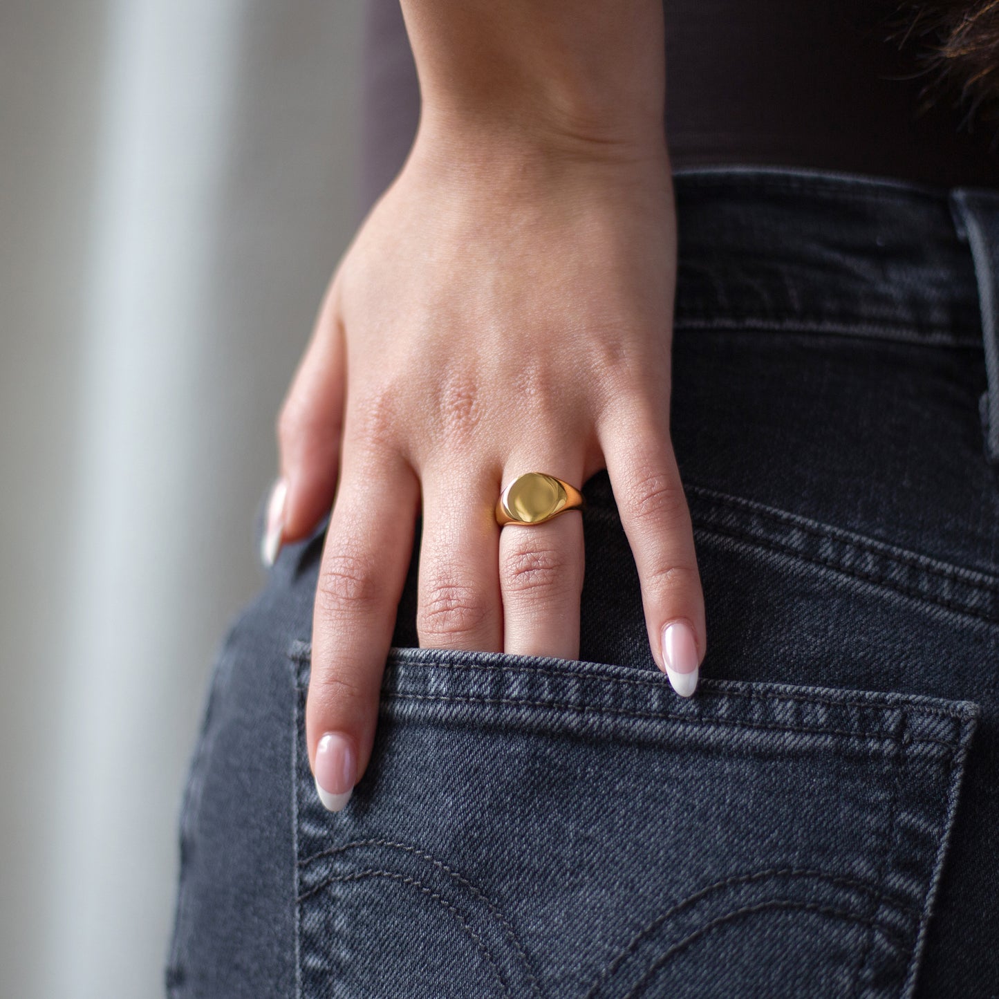 Cecil Circle Signet Ring