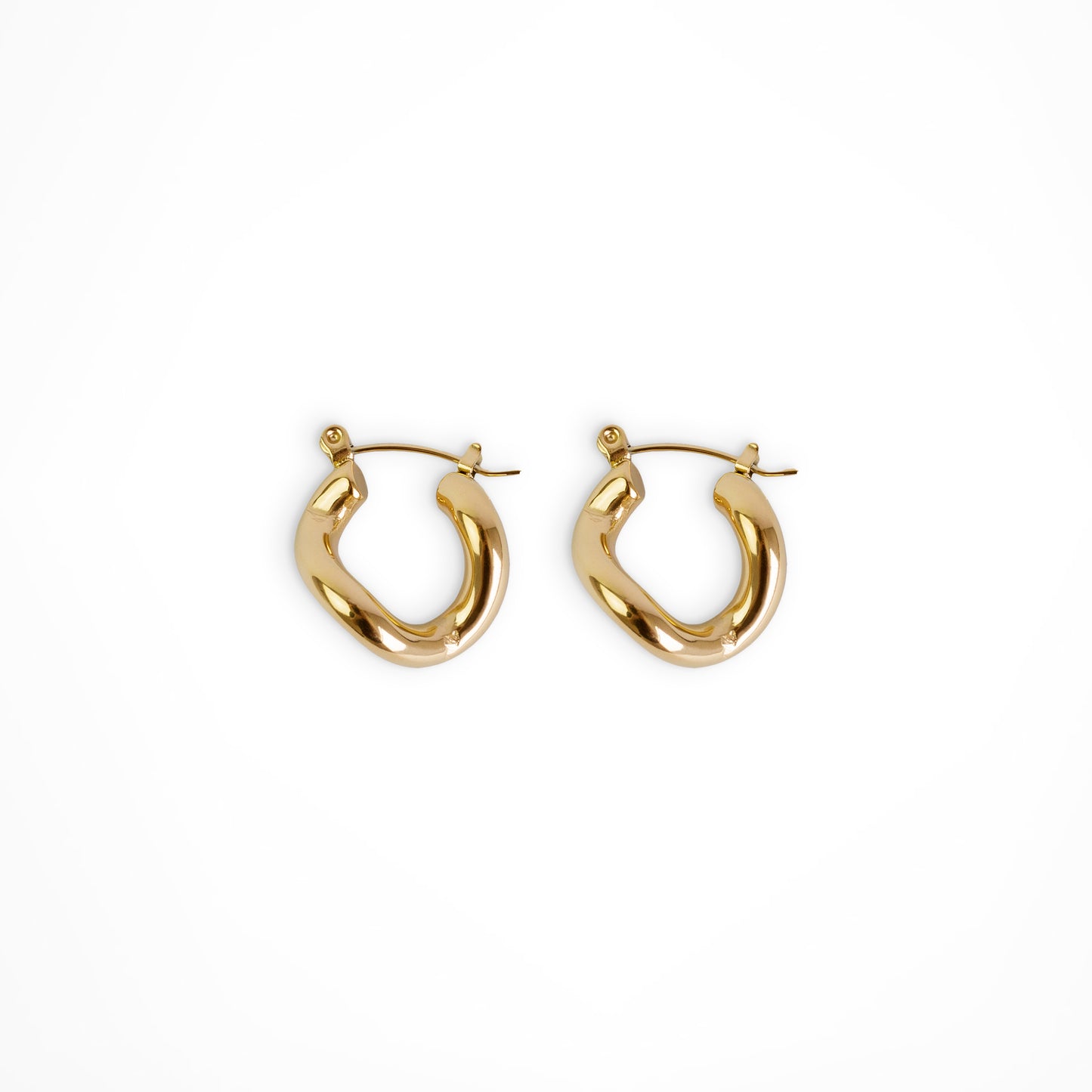 Cleo Wavy Hoops