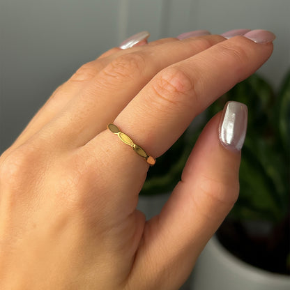 Lana Scalloped Ring