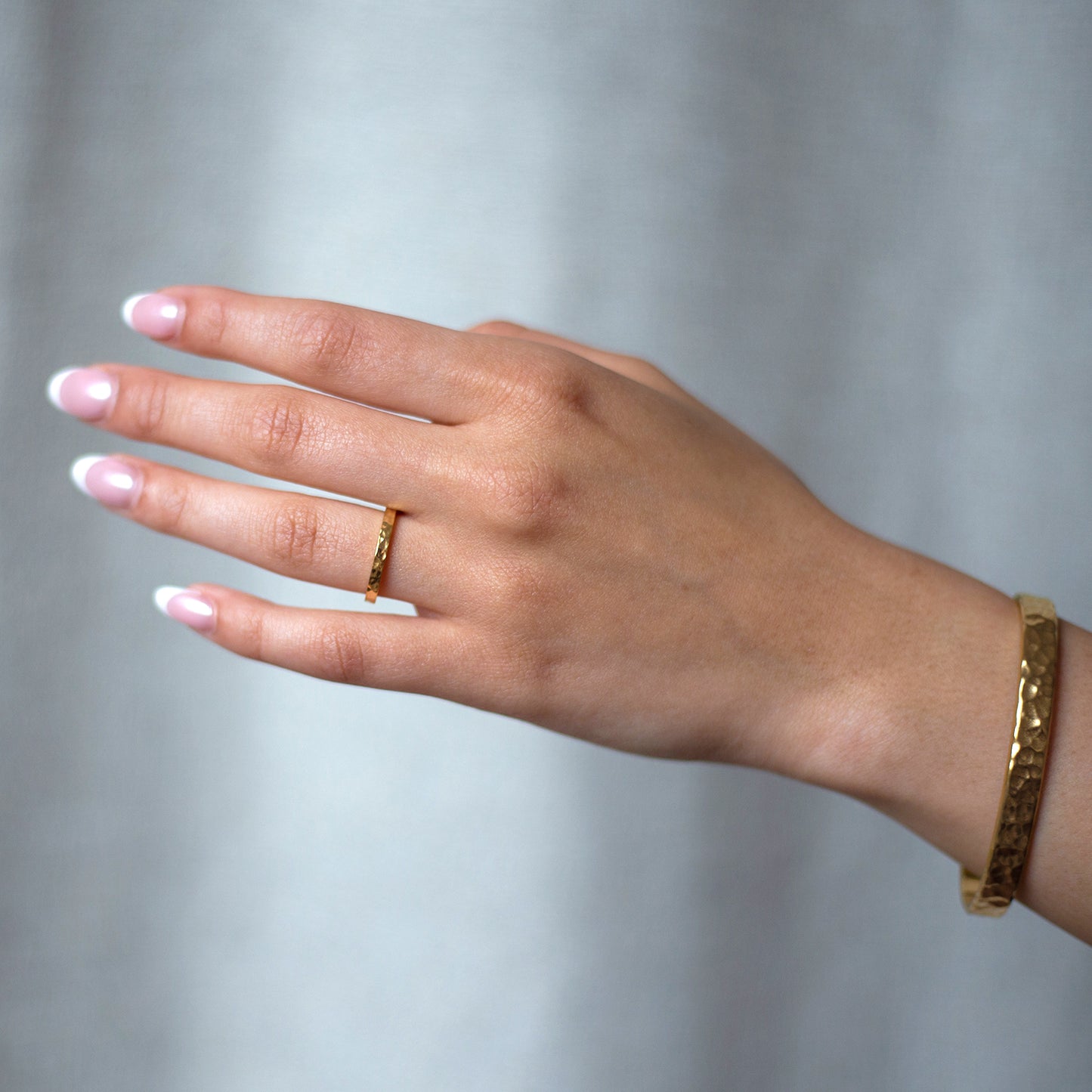 Una Hammered Stacking Ring